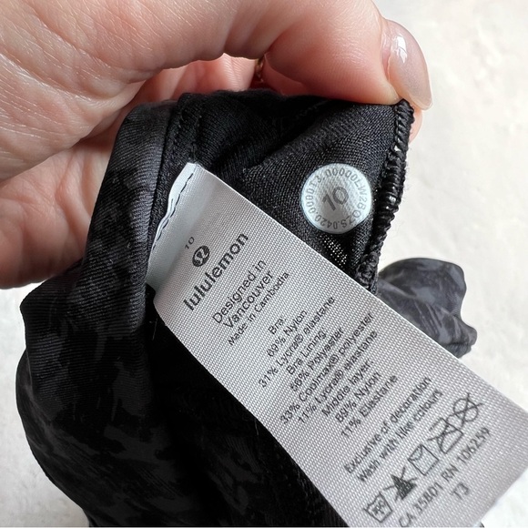 Lululemon Energy Bra Long Line Medium Support in Wild Thing Camo Deep Coal Multi - Picture 12 of 14